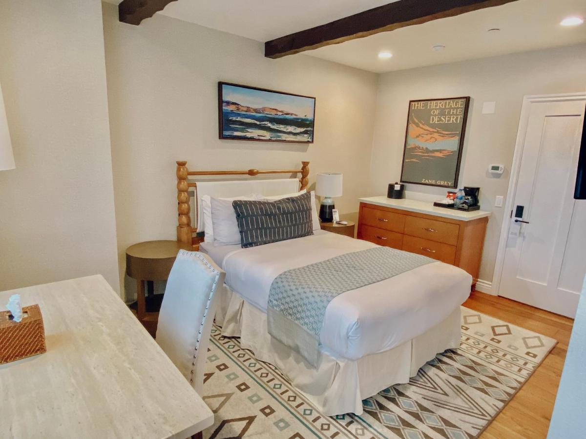 Zane Grey Pueblo Hotel Avalon Esterno foto